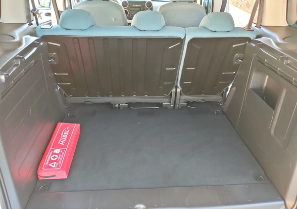 Citroen Berlingo cena 30900 przebieg: 178740, rok produkcji 2014 z Płock małe 466